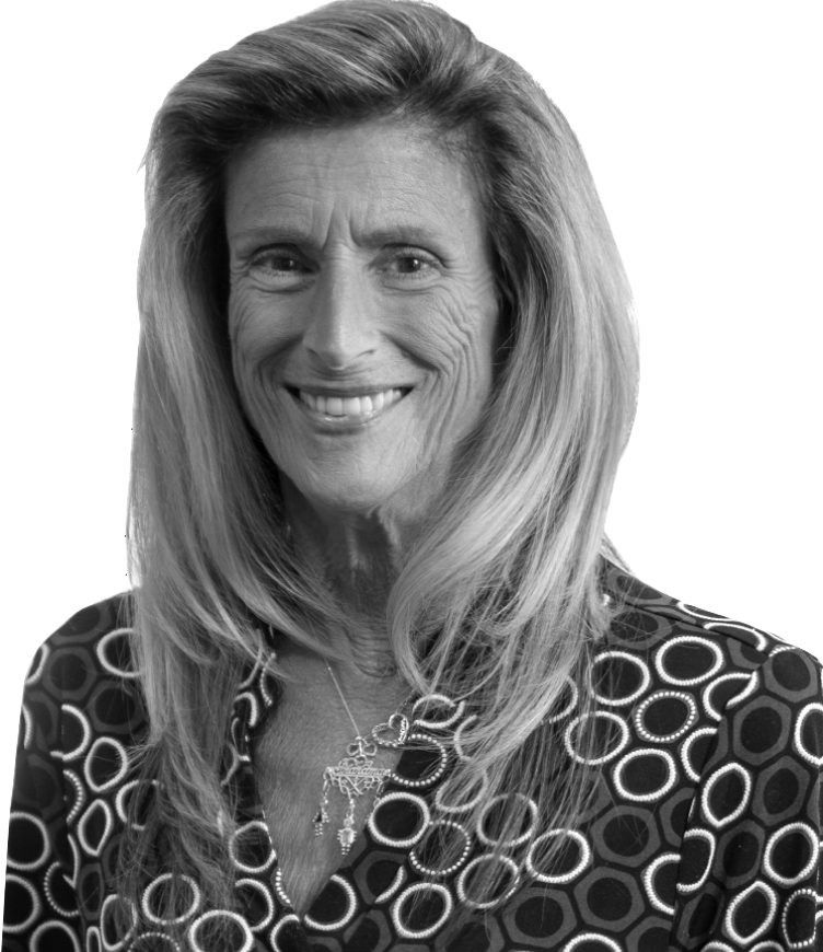 Portrait of Liz, dental assistant at Dr. Filangeri's office