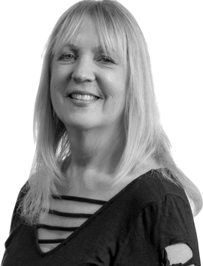 Portrait of Nancy, financial coordinator at Dr. Filangeri's office